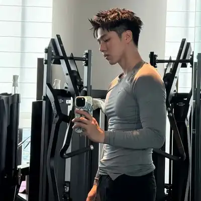 董英